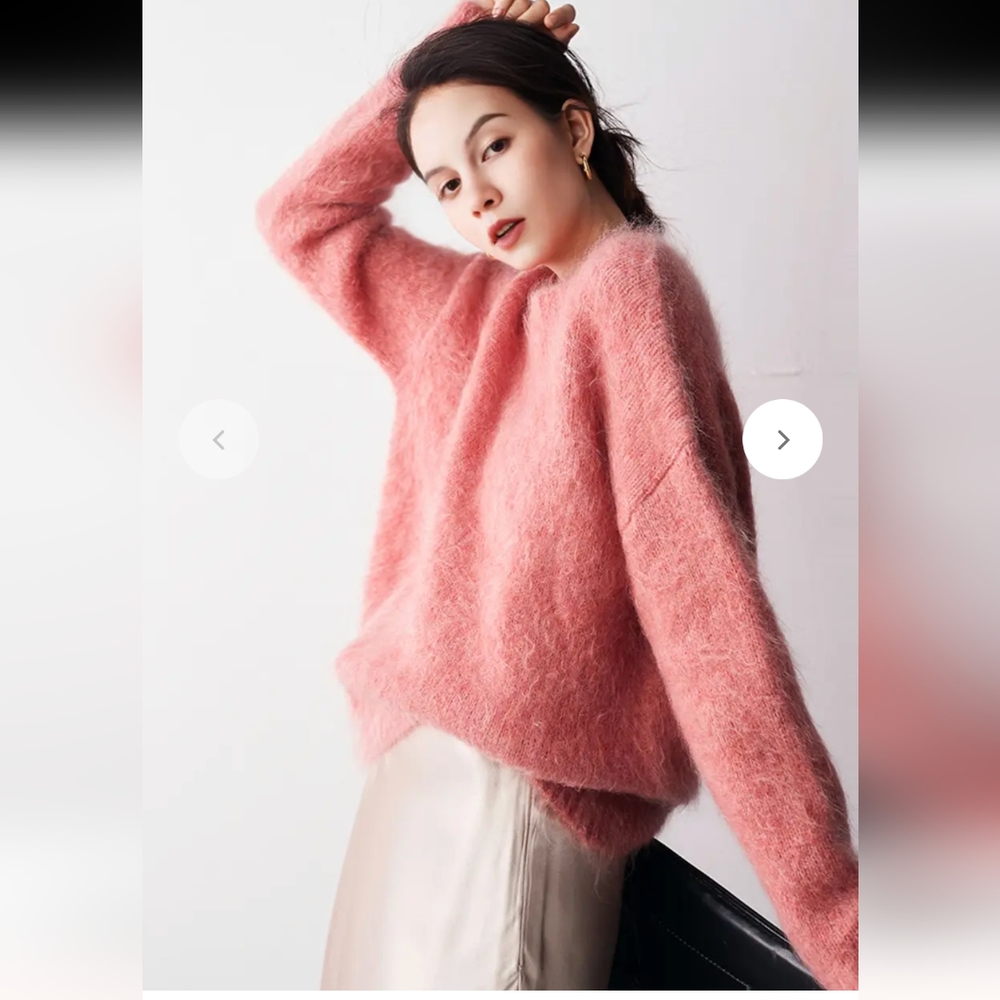 【NWOT】Alpaca Fuzzy Crewneck Sweater